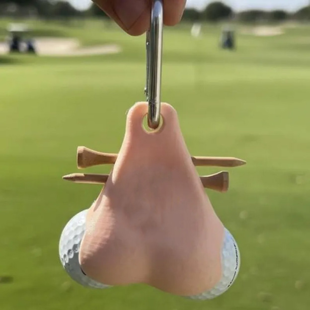 Fun and functional golf ball pendant
