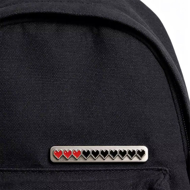 Creative Blood Bar Brooch Decoration