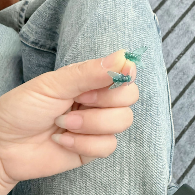 Realistic fly stud earrings