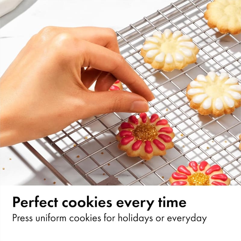 Multi-functional cookie decorator