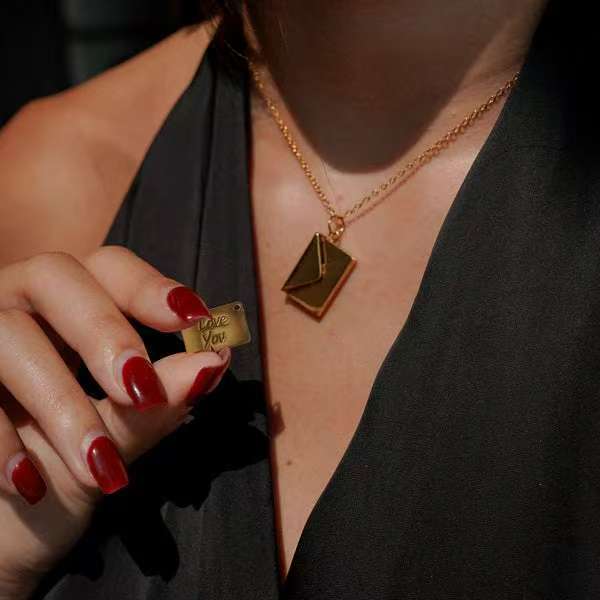 "Love Letter"Necklace Gift Set