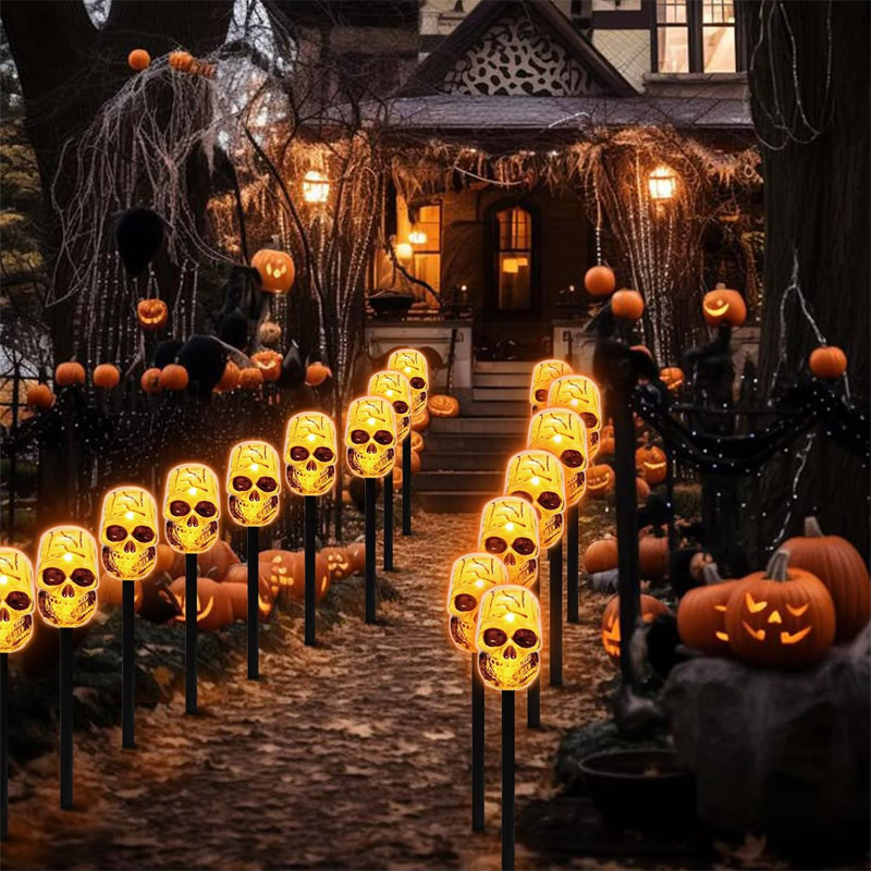 Solar-powered Skull Garden LED Light Posts
