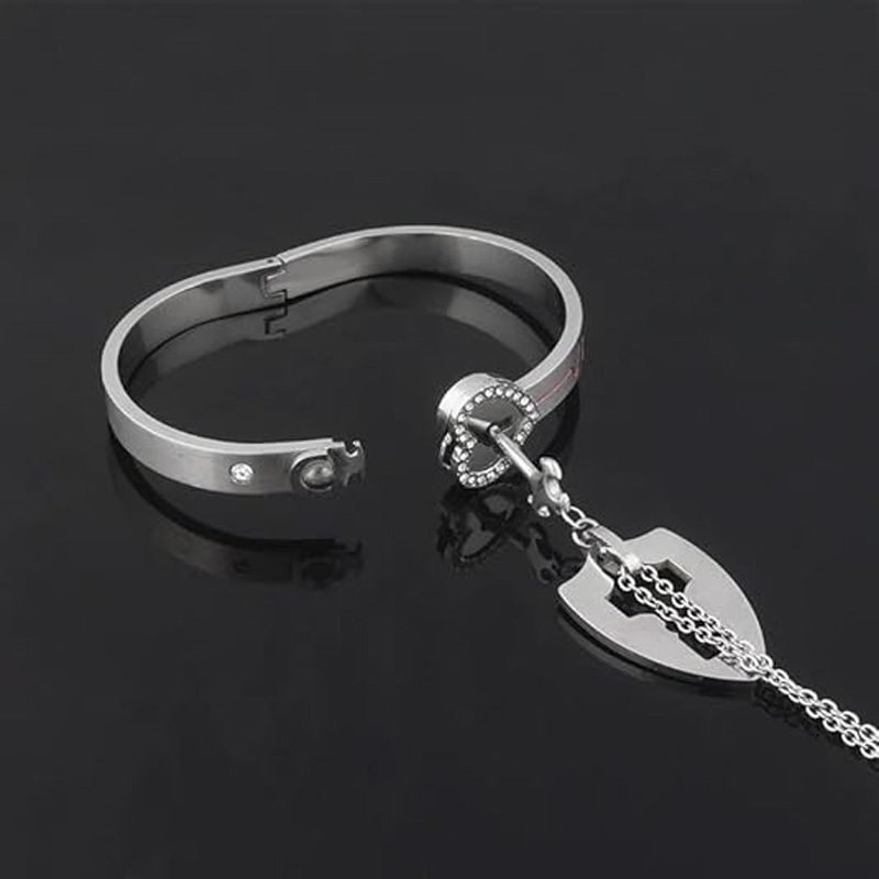 Couple's Bracelet and Love Lock Set