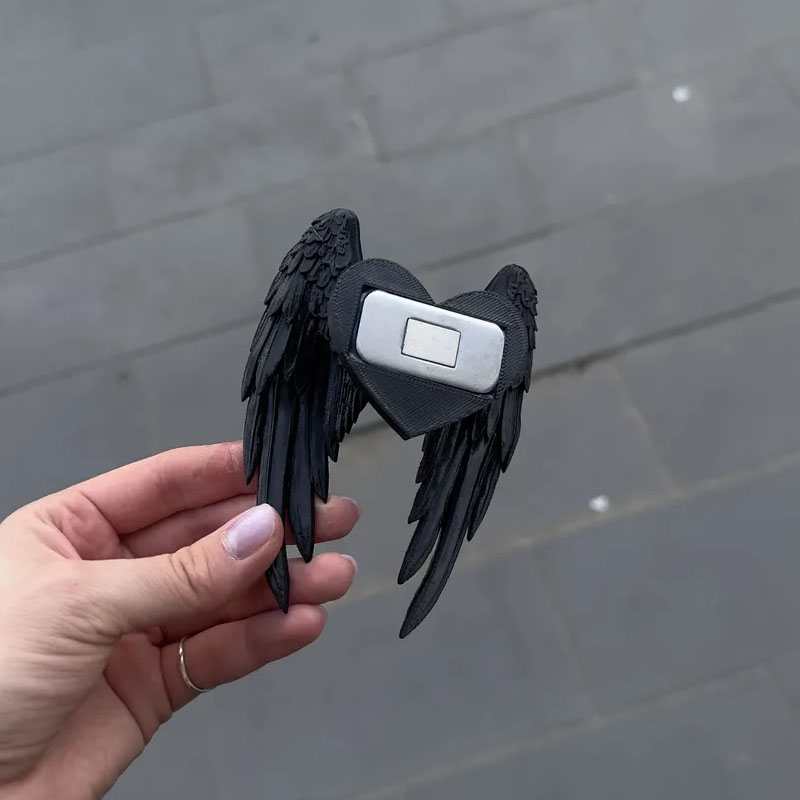 Magnetic Wing Phone Holder