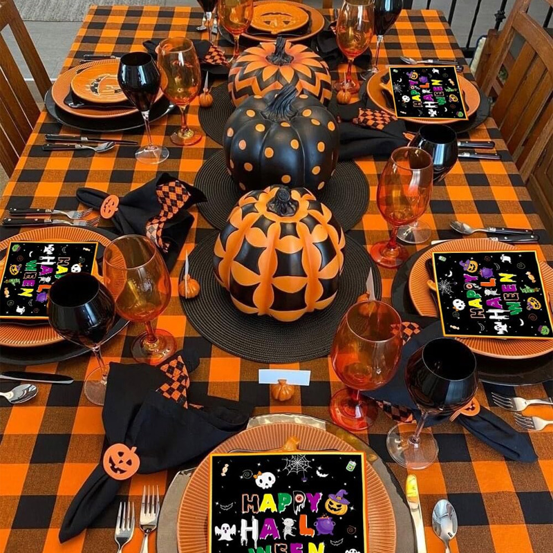92-piece Halloween-themed tableware set