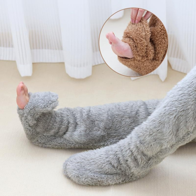 High-top thermal knee socks