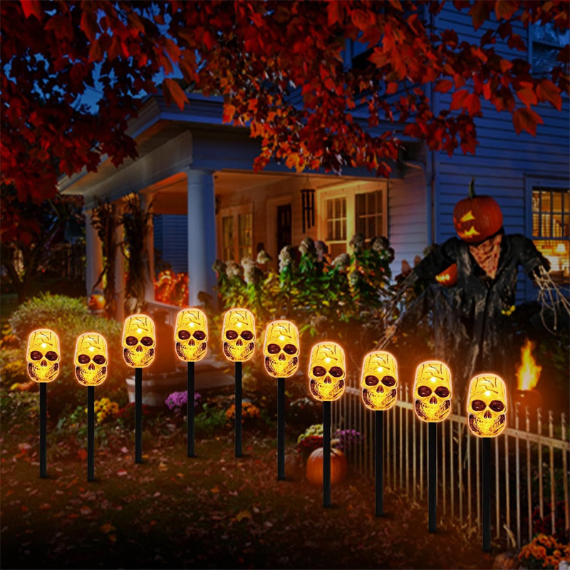 Solar-powered Skull Garden LED Light Posts