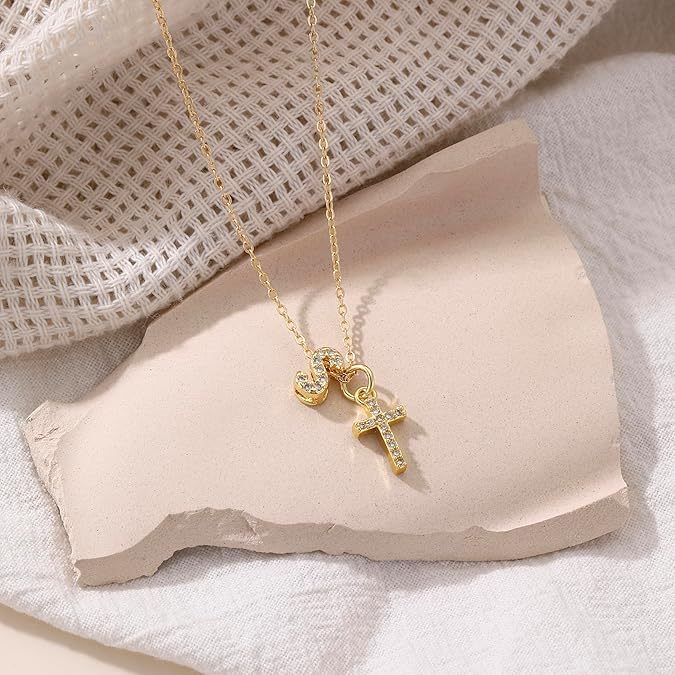 Personalized Women's Cross Pendant Necklace
