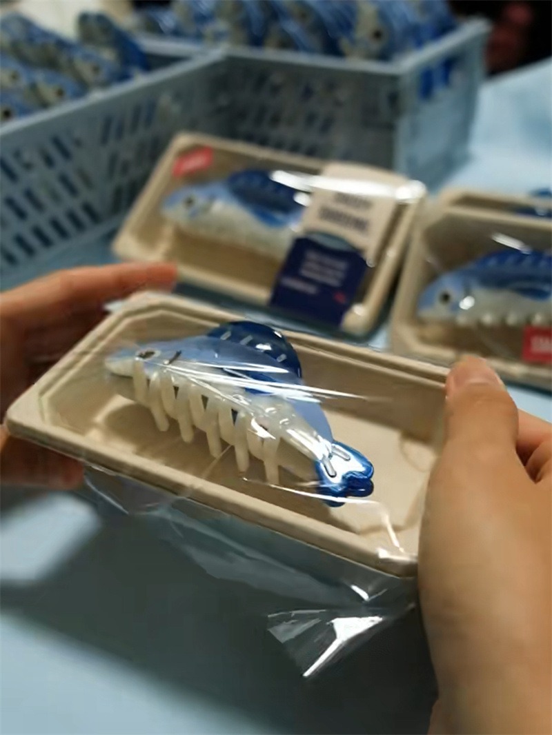 Creative Ocean Sardine Grab Clip