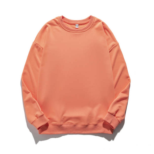  为妈妈和奶奶穿上爱心袖子运动衫