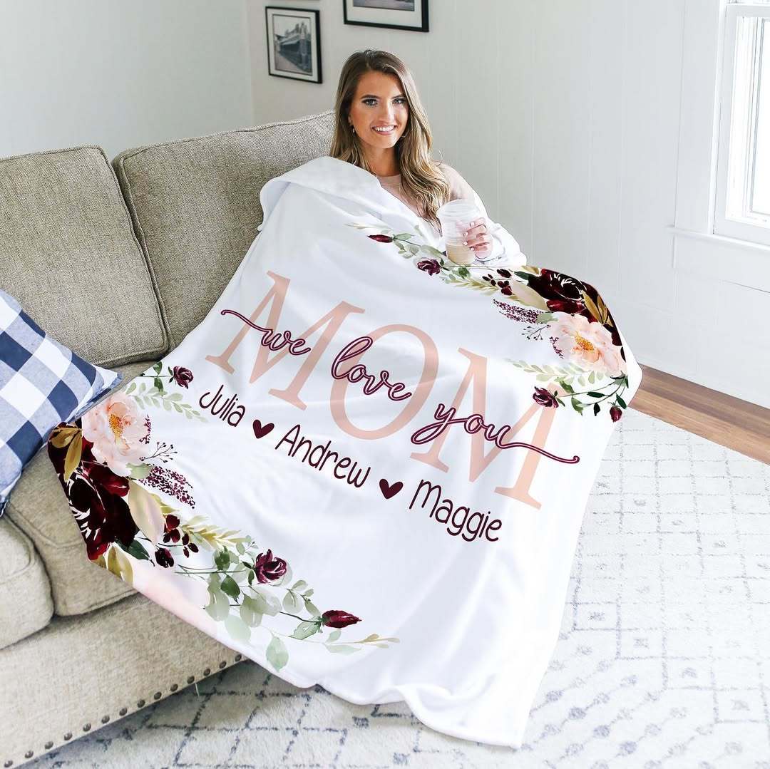Mom We Love You, Mother's Day Gift, Christmas Present, Floral Style Blanket, Personalized Mom Gift, Personalized Gift For Grandparent,
