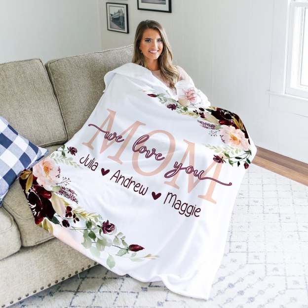 Mom We Love You, Mother's Day Gift, Christmas Present, Floral Style Blanket, Personalized Mom Gift, Personalized Gift For Grandparent,