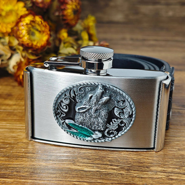 Western-style cowboy belt buckle