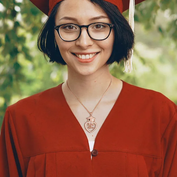 Personalized Graduation Cap Heart Zircon Necklace with Name for Class of 2024 Graduation Gift for Her