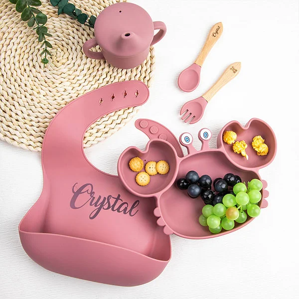Personalized Food Grade Silicone Baby Feeding Set with Crab Shape Divided Suction Plate Baby Led Weaning Supplies for Kid Toddler Dinnerware