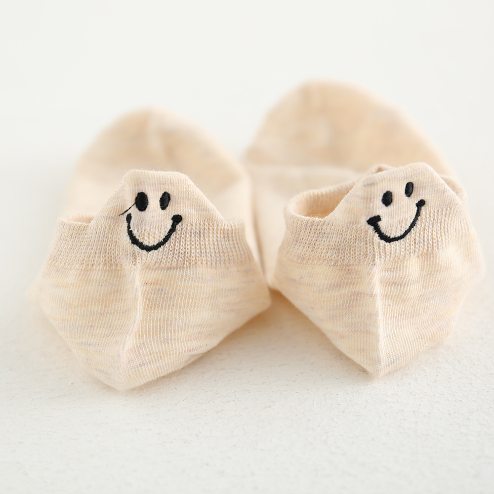 Cute expression ankle socks