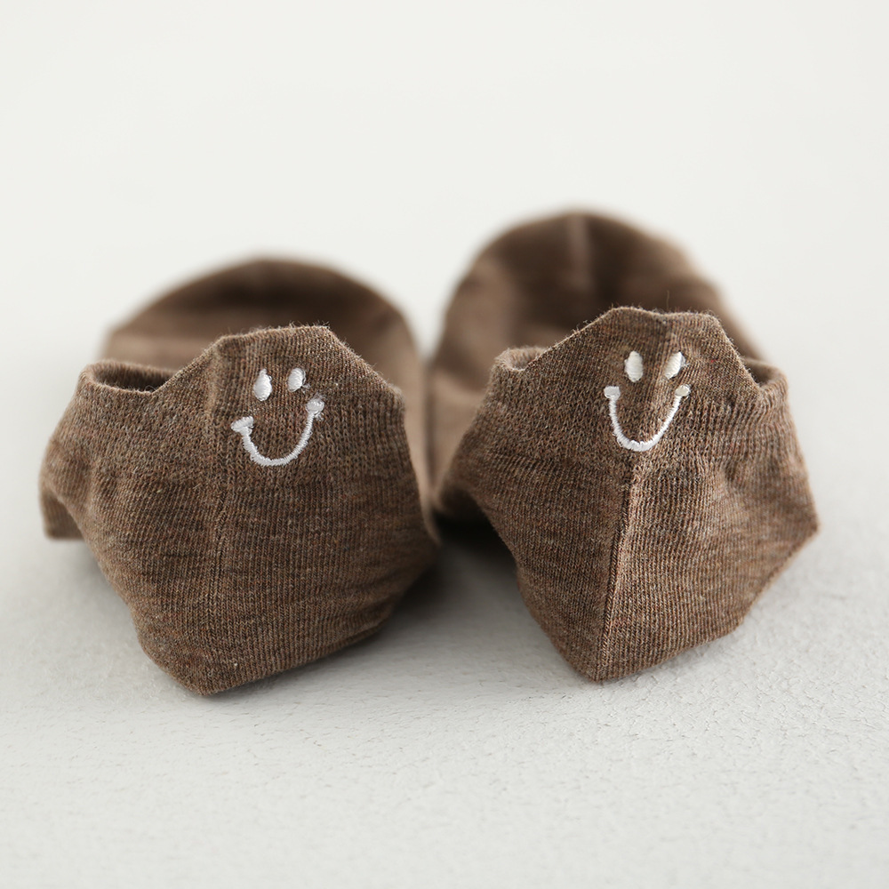 Cute expression ankle socks