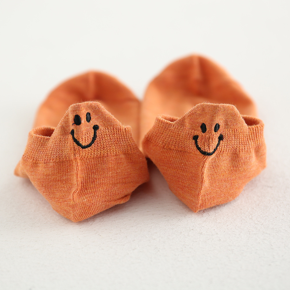 Cute expression ankle socks