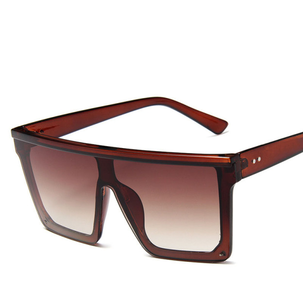 Large-frame one-piece sunglasses