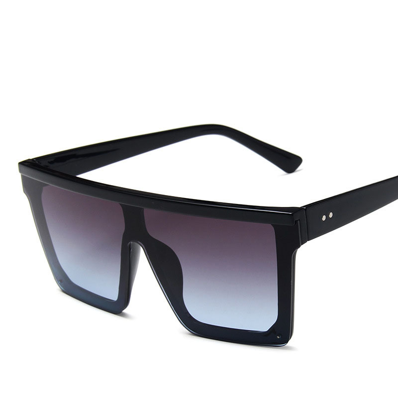 Large-frame one-piece sunglasses