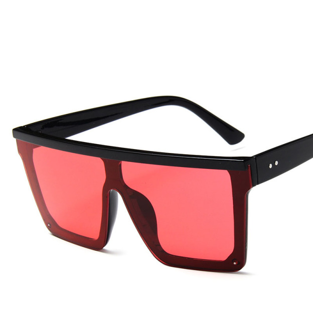 Large-frame one-piece sunglasses