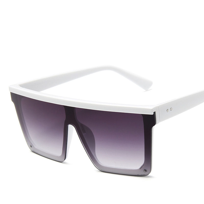 Large-frame one-piece sunglasses