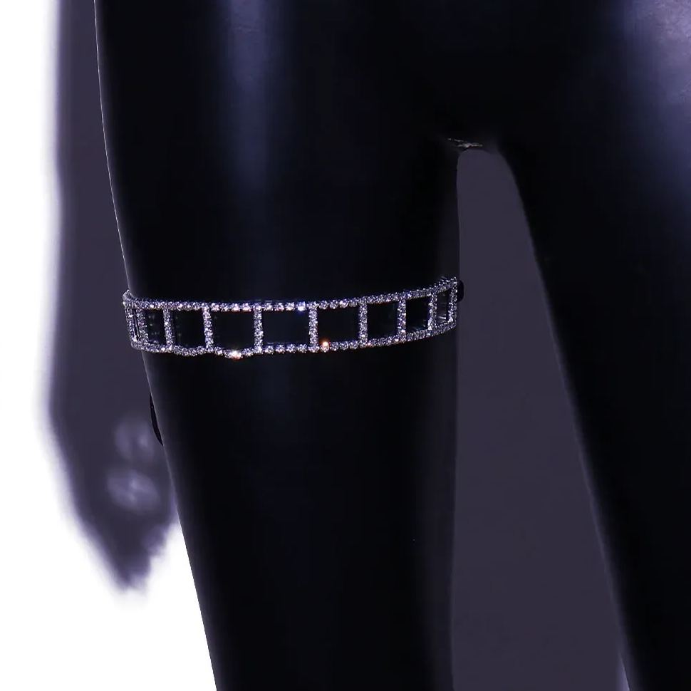 Skeleton full diamond sexy plaid leg chain 