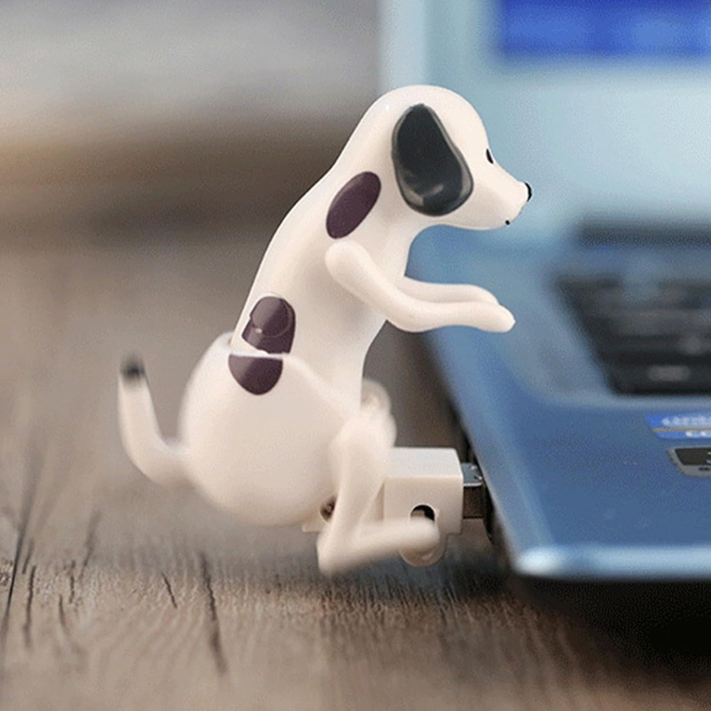 Moving Rogue Dog USB flash drive