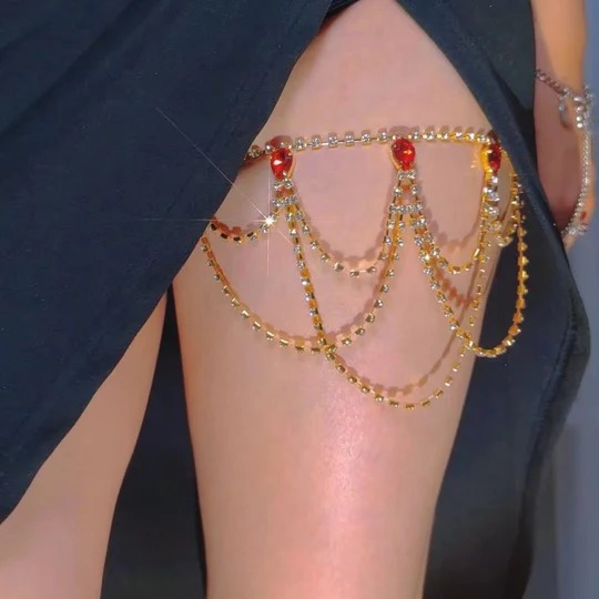 Multi-Layered Rhinestone Red Teardrop Rhinestone Thigh Chain