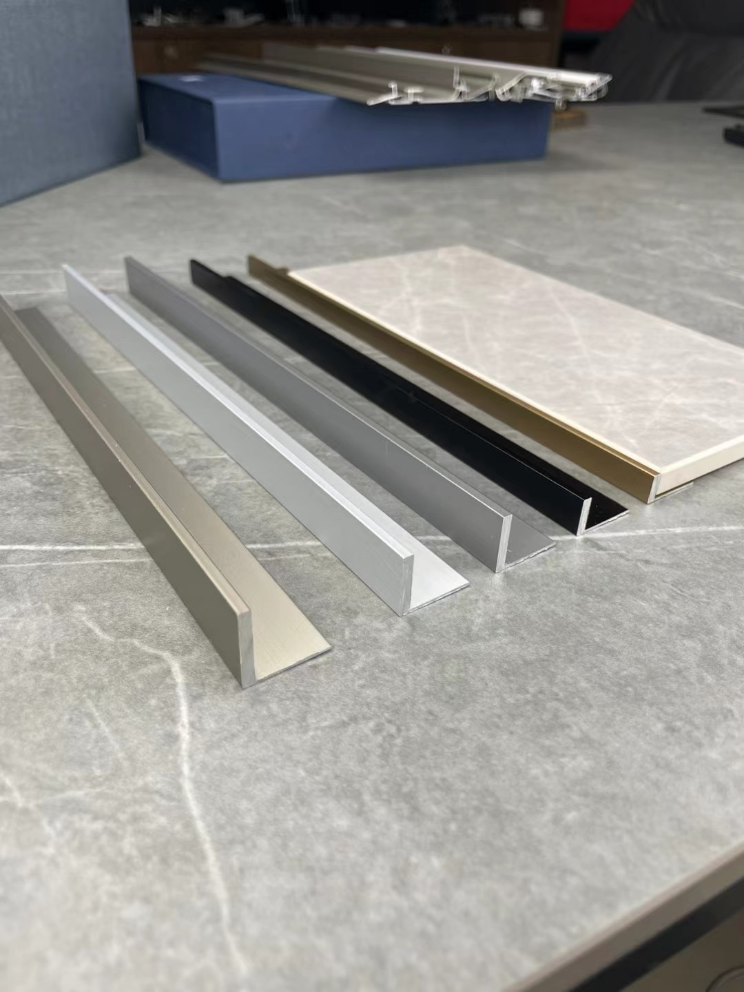 Aluminum  L profile for floor covering
