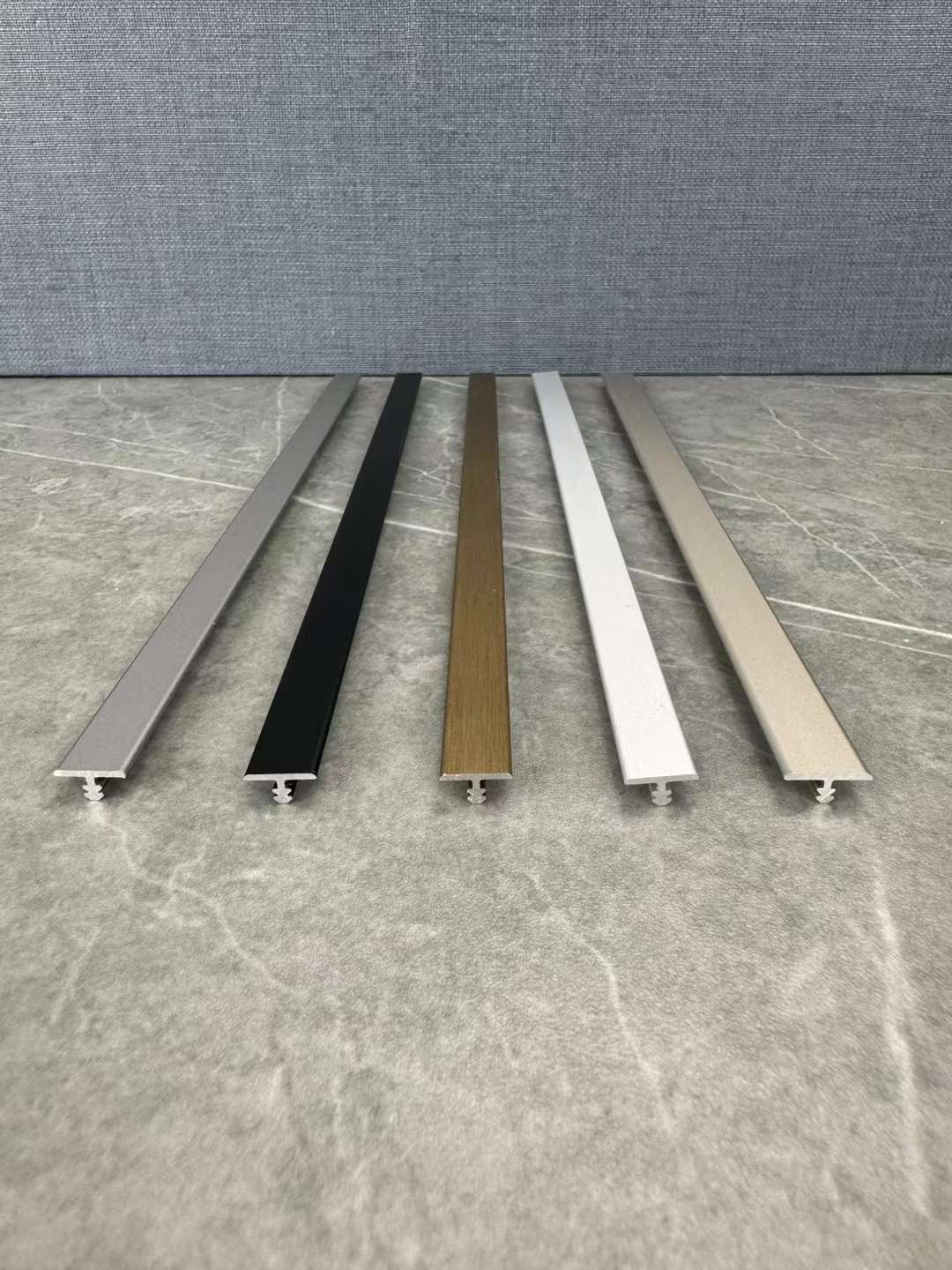 Aluminum T profile for floor and wall