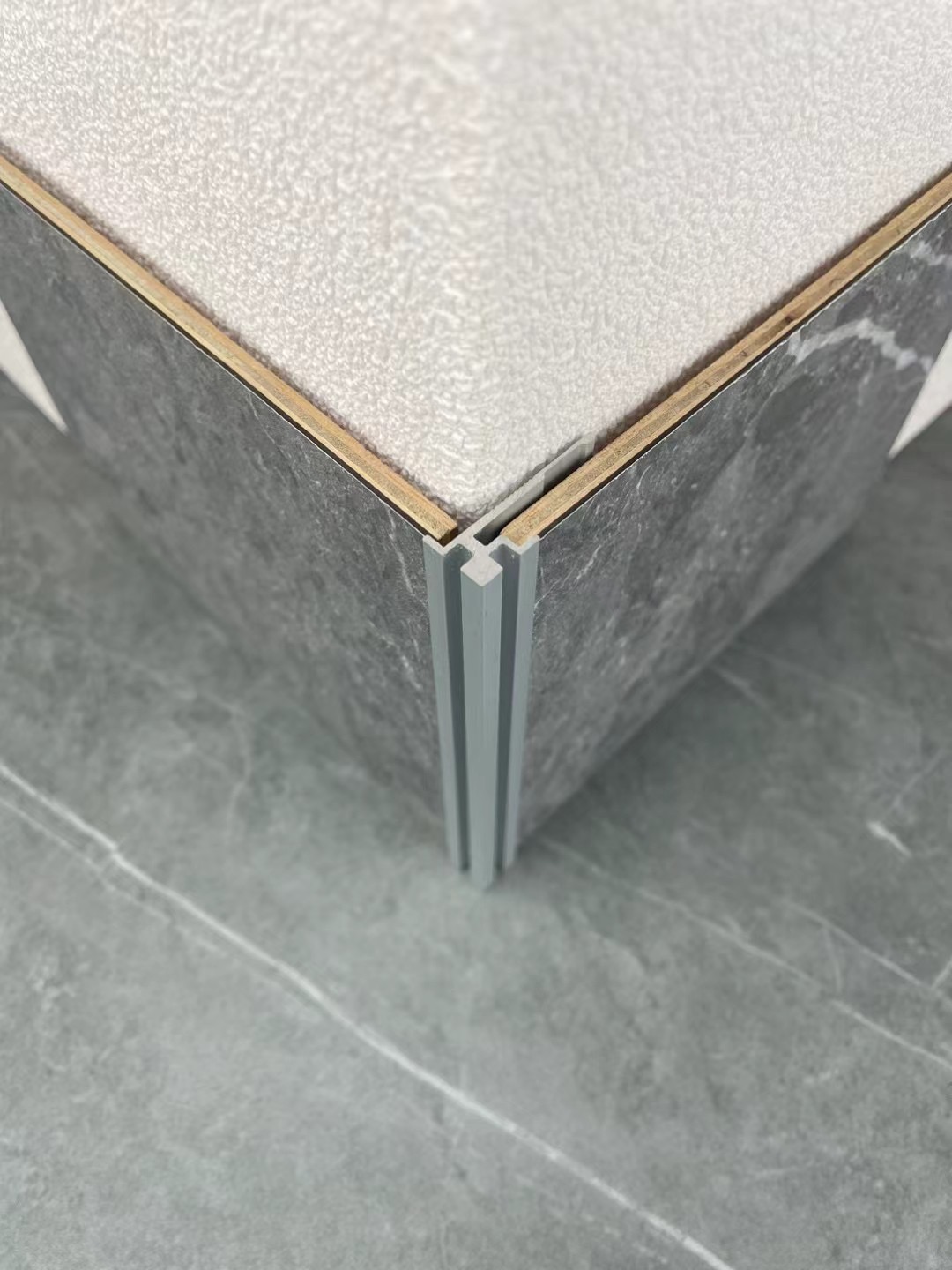 Aluminum decor outer corner profile for wpc wall panel spcflooring uvmarblesheet wall cladding MDF Gypsumboard