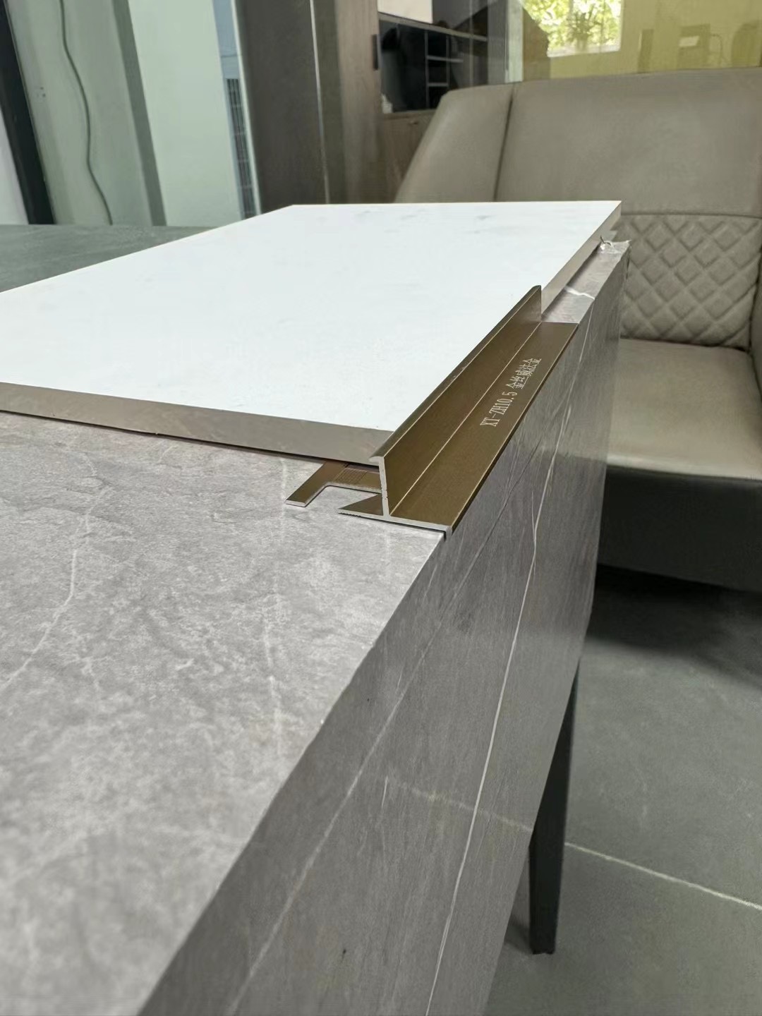 Aluminum corner profile for wpc wall panel spcflooring uvmarblesheet wall cladding MDF Gypsumboard
