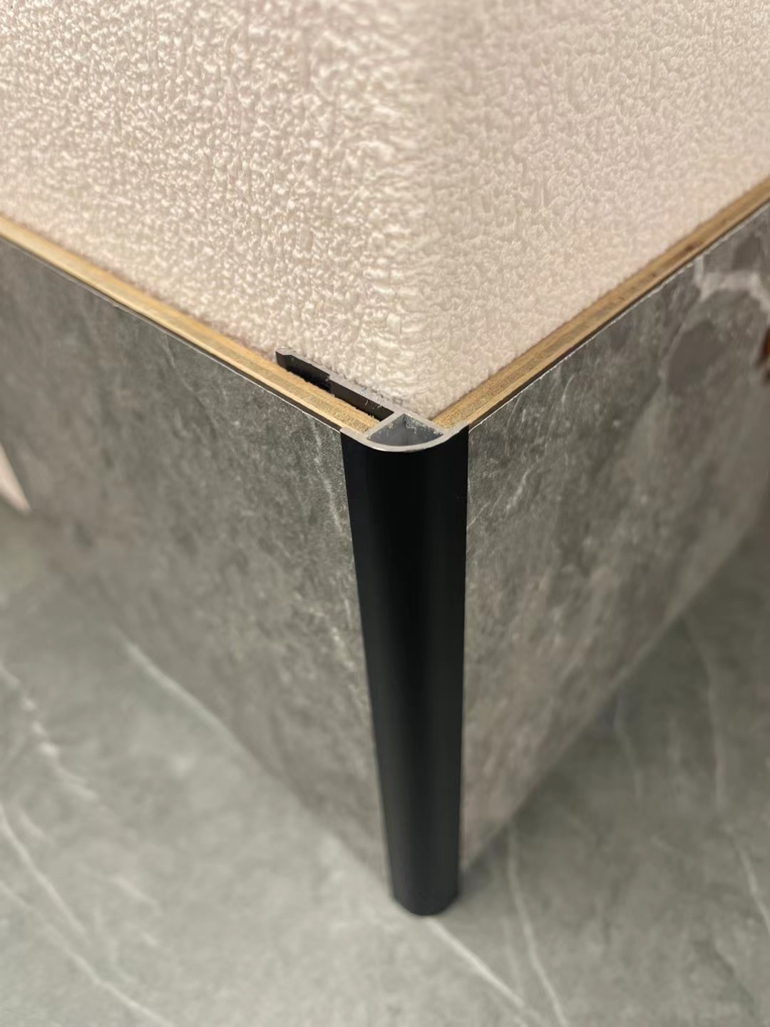 Aluminum round corner profile for wpc wall panel spcflooring uvmarblesheet wall cladding MDF Gypsumboard