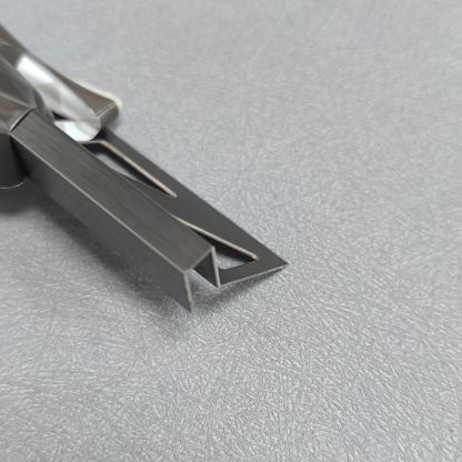 Stainless Steel Y Shaped Edged Corner Profile Grooved Edge Type New Design