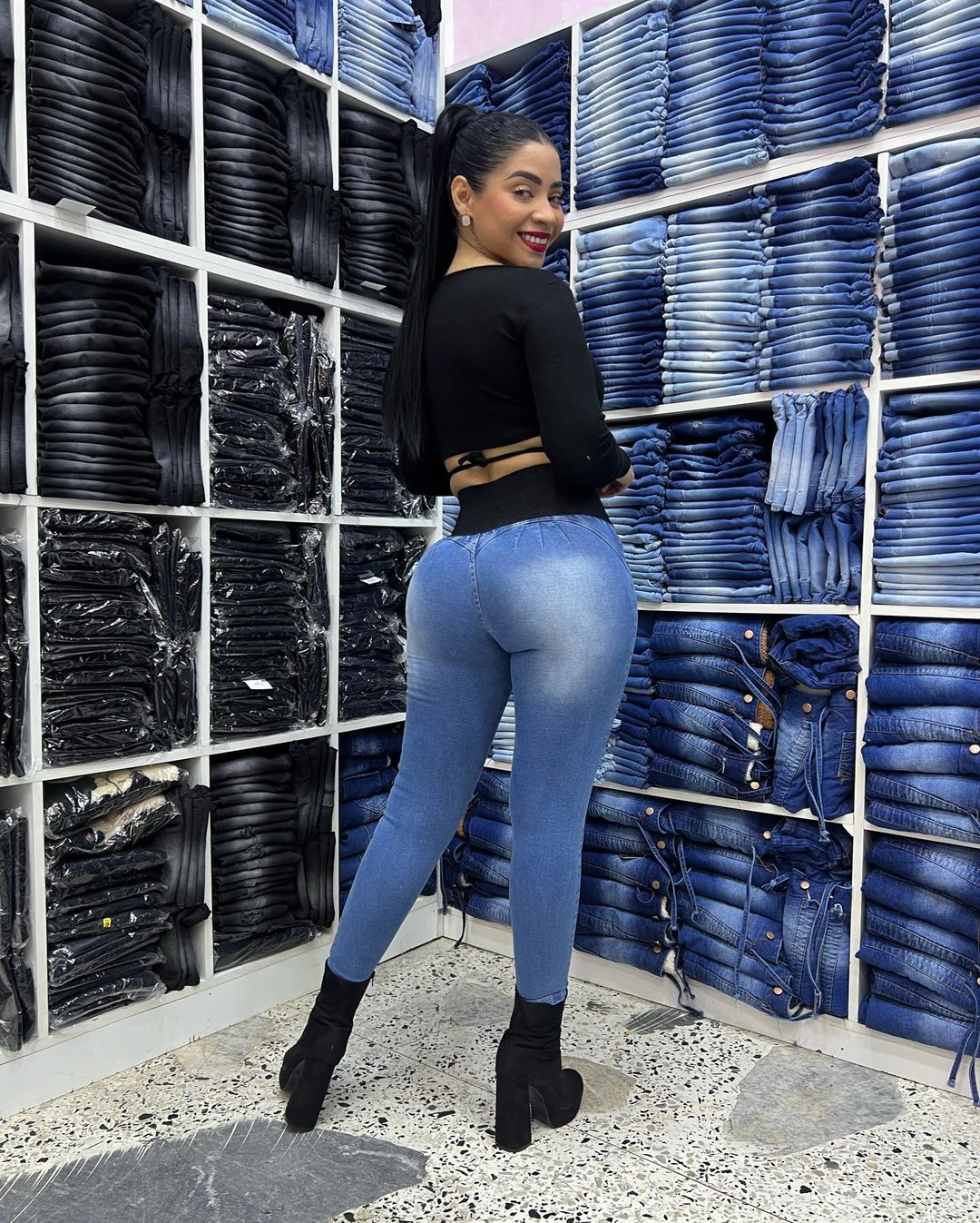 (Pre Sale)CURVY JEANS