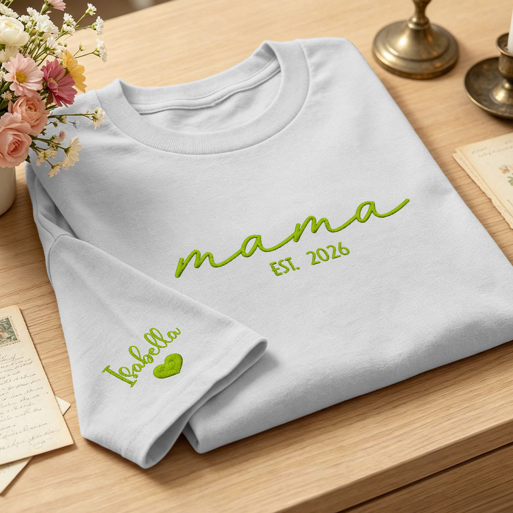 Camiseta Personalizada Bordada Para Mamá. Camiseta Bordada Personalizada Para Mamá. Estilo Para Mamá Primeriza. Conjunto Para Anunciar El Embarazo. Selección De Regalos Para El Día De La Madre. - mymoonlampes