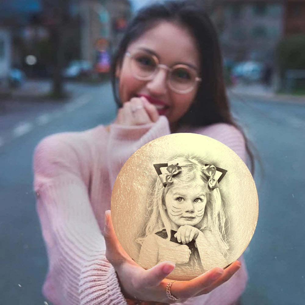 Lámpara De Luna Con Foto Grabada Personalizada E Impresión 3d: Una Idea Creativa Para Bebés - Toca Tres Colores - mymoonlampes