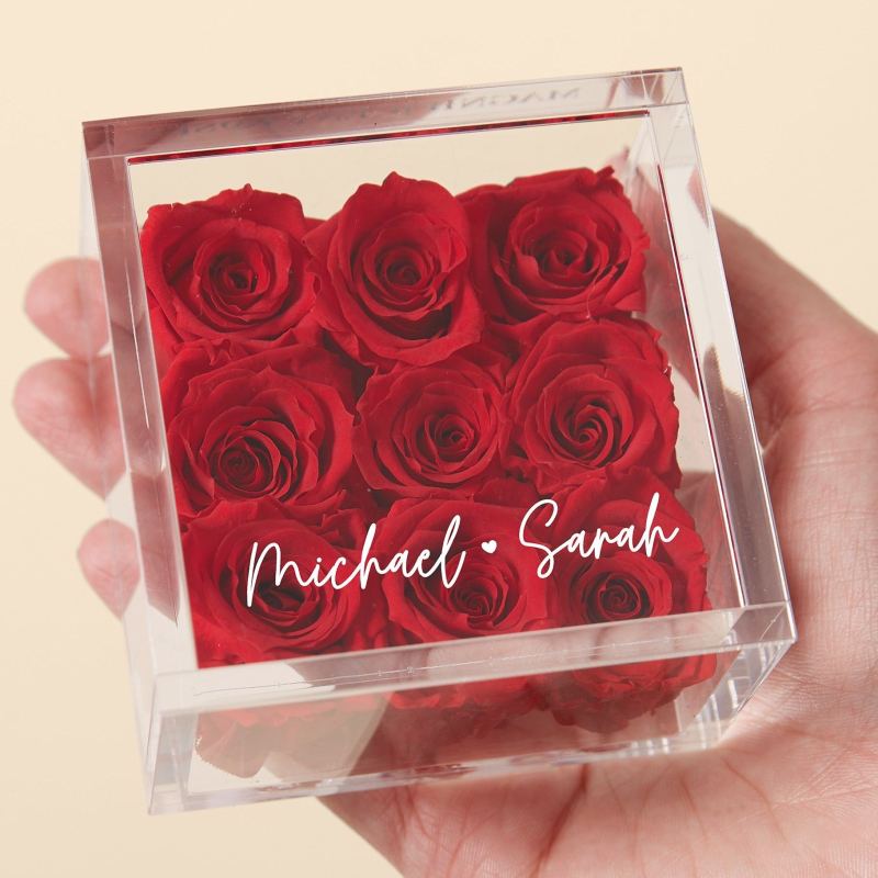 Caja De Recuerdos Personalizada Con Rosas Rojas En Miniatura 'amor Conectado'