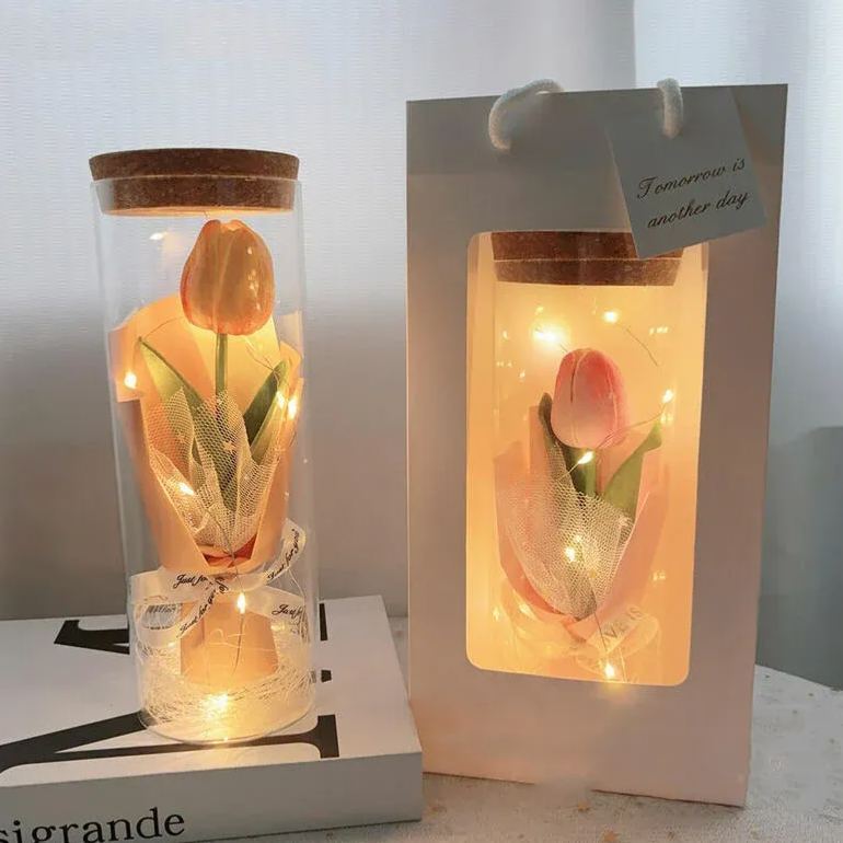 Lámpara De Noche Con Forma De Ramo De Tulipanes En Botella De Cristal. Regalo Romántico Para El Día De La Madre. - mymoonlampes