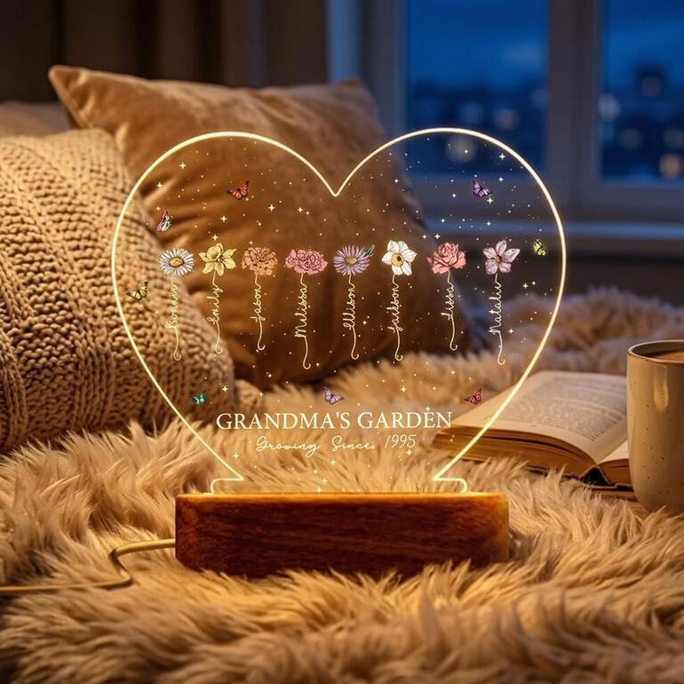 Un Amor Que Crece Desde El Jardín De La Abuela: Luz Nocturna Led Personalizada Con Flores De Nacimiento, Regalo Para El Día De La Madre O Cumpleaños. - mymoonlampes