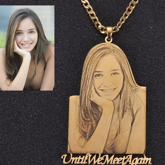 Collar De Acero Inoxidable Personalizado Con Foto Y Texto Grabados: Tus Recuerdos, Siempre Cerca Del Corazón. - mymoonlampes