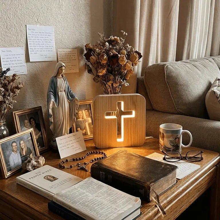 Lámpara De Noche Con Cruz De Madera 3D: Lámpara De Cruz De Madera Hueca Con LED Blanco Cálido, Alimentada Por USB, Decoración Religiosa Para El Hogar, Mesita De Noche Y Luz Ambiental Para La Habitación. - mymoonlampes