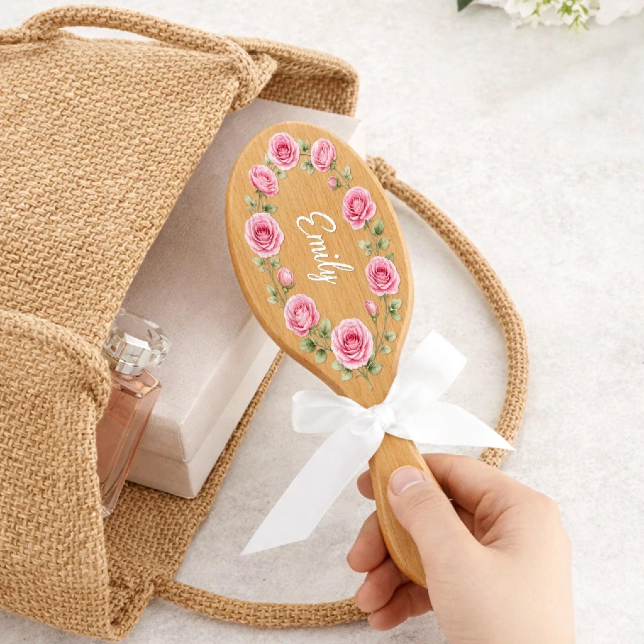 Brosse À Cheveux Personnalisée Avec Fleur Du Mois De Naissance - Cadeaux De Remerciement Personnalisés Pour Une Remise De Diplôme Ou Un Anniversaire Cadeau pour la fête des mères