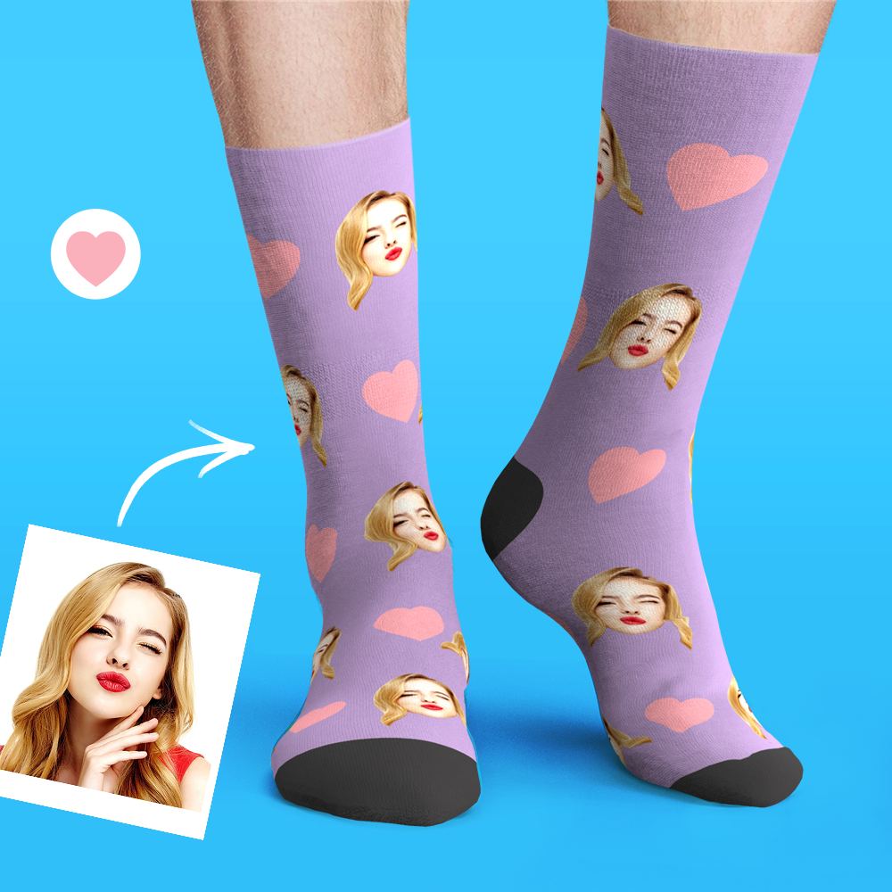 Aperçu 3D Chaussettes Visage Personnalisées - Coeur d'amour