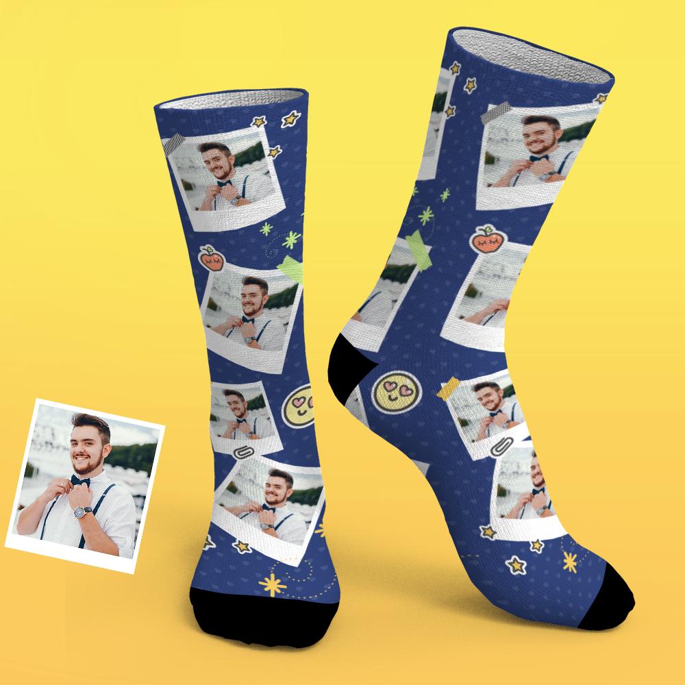 Prévisualisation 3d Chaussettes Photo Personnalisées Avec Marque De Note Collante Personnalisée