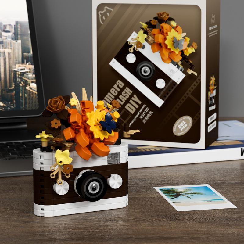 Retro Camera Style Micro Brick Building Kit | Creative DIY Construction Toy for Kids & Adults | Graduation Gift Idea