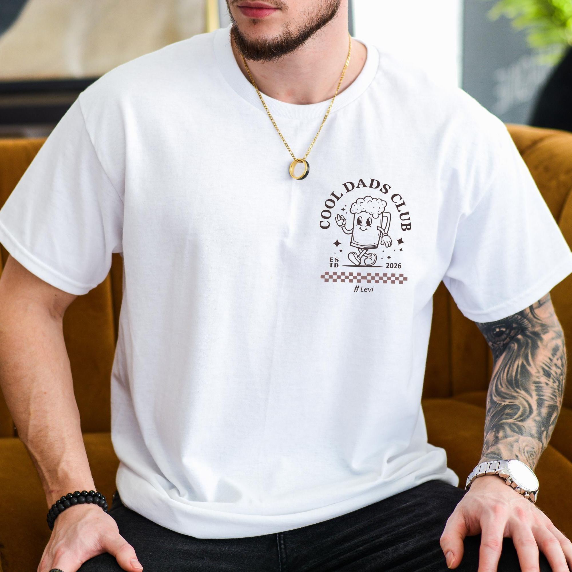 Personalized oversized "Dad Club" T-shirt with child's birth year – Father's Day gift, Daddy shirt for dad, gift idea for fathers