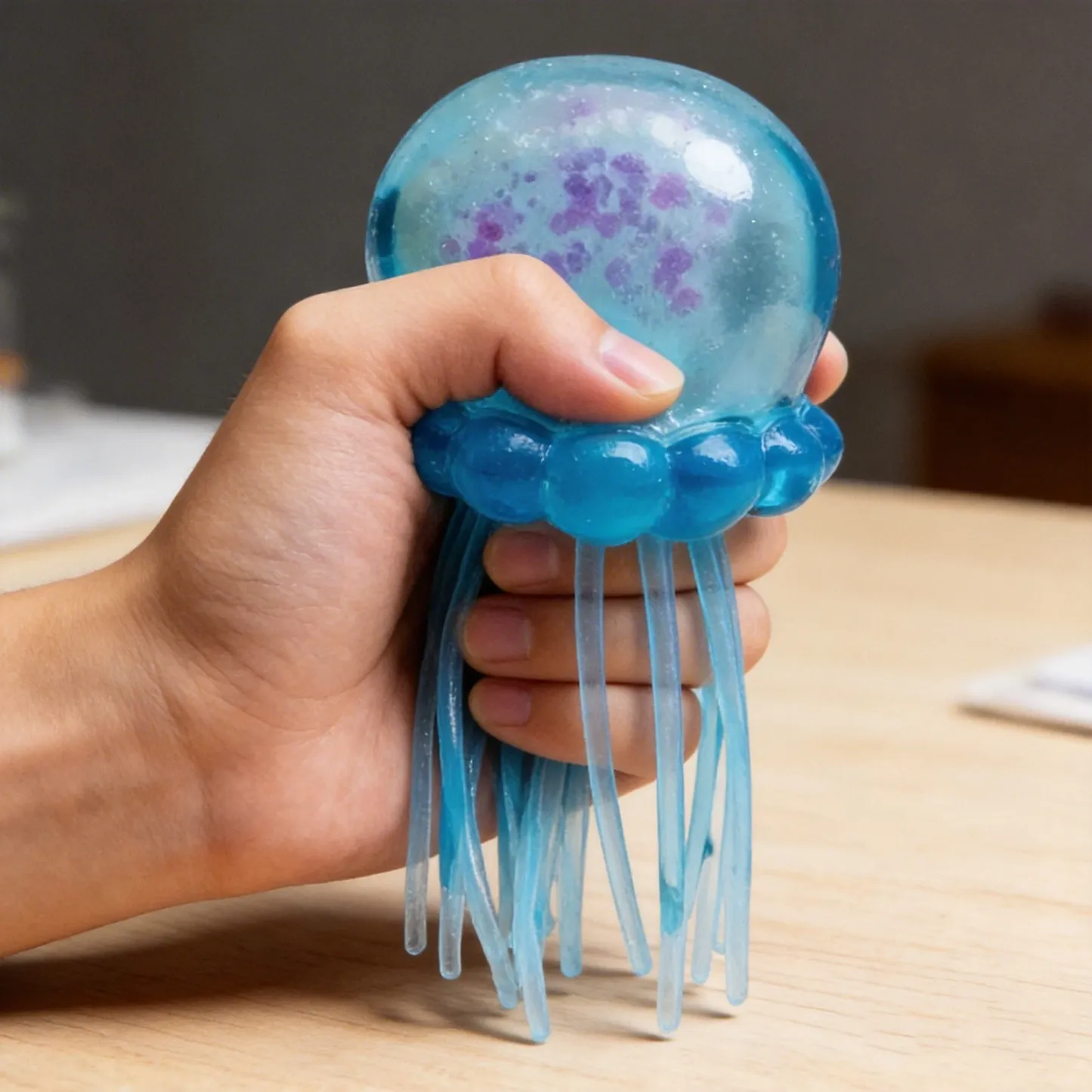 Glitter Jellyfish Squishy Toy, Stress Relief Fidget Toy for Kids & Adults, Soft TPR Sensory Toy with Wiggly Tentacles, Portable Anxiety Relief Squeeze Ball for Office, School & Travel