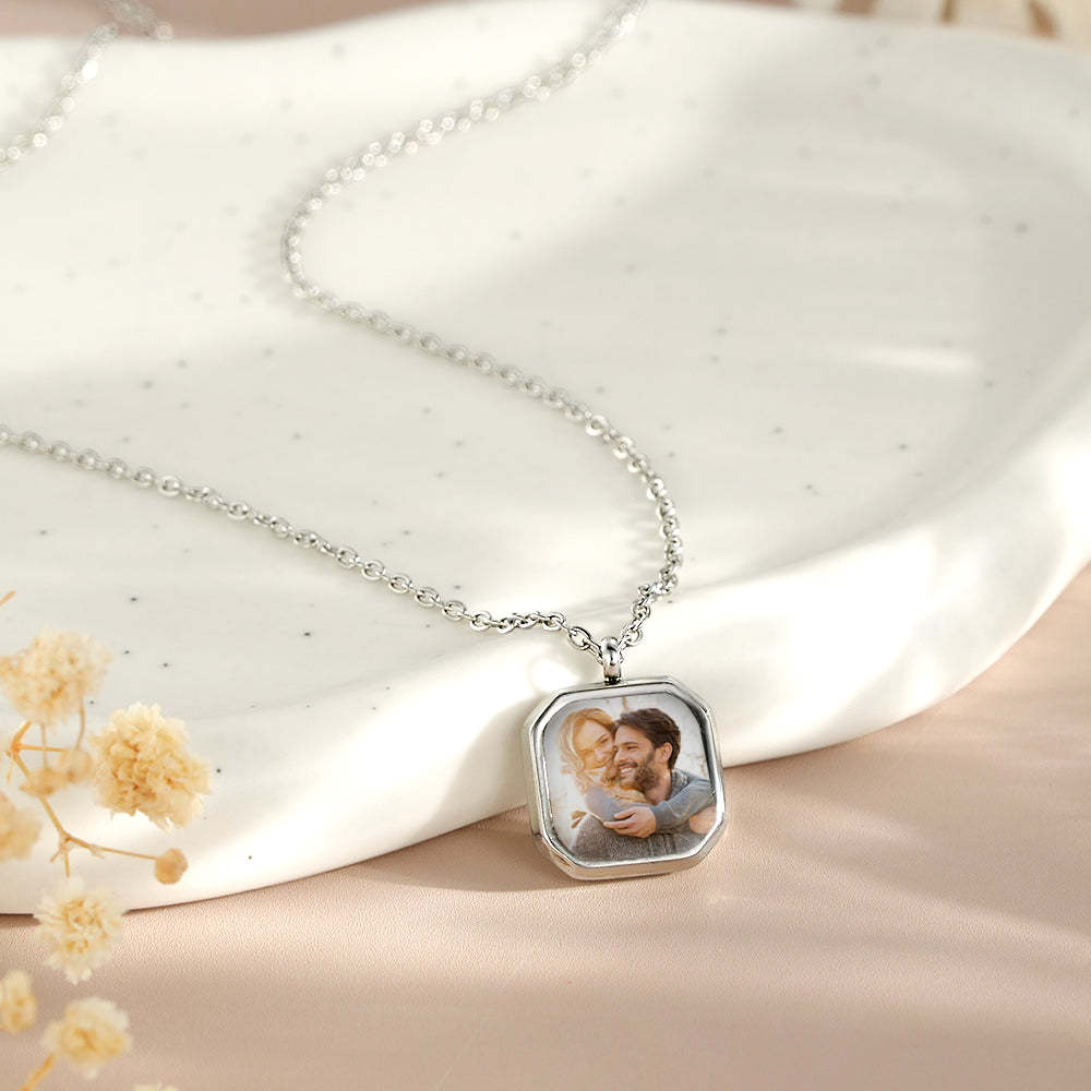 Customized Temperature-Sensitive Titanium Steel Color-Changing Necklace Surprise Photo Gift Necklace for Your Loved One